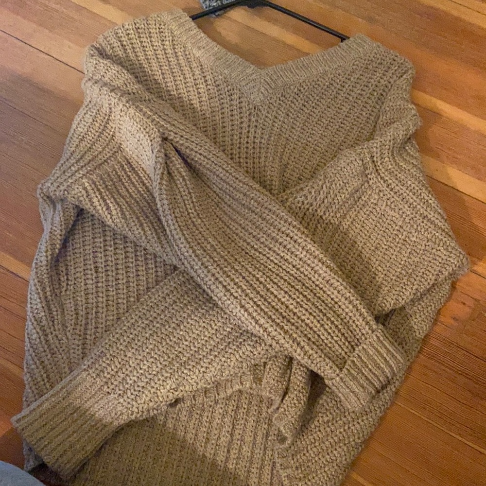 Balloon sleeved tan sweater